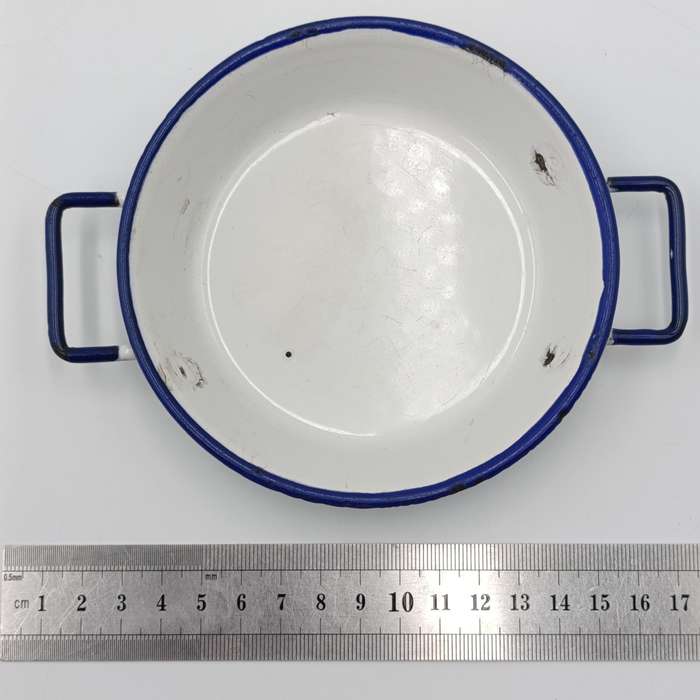 Vintage Kockums Sweden 12cm enamel dish