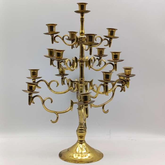 Vintage brass 17 arm candelabra - Height 46cm