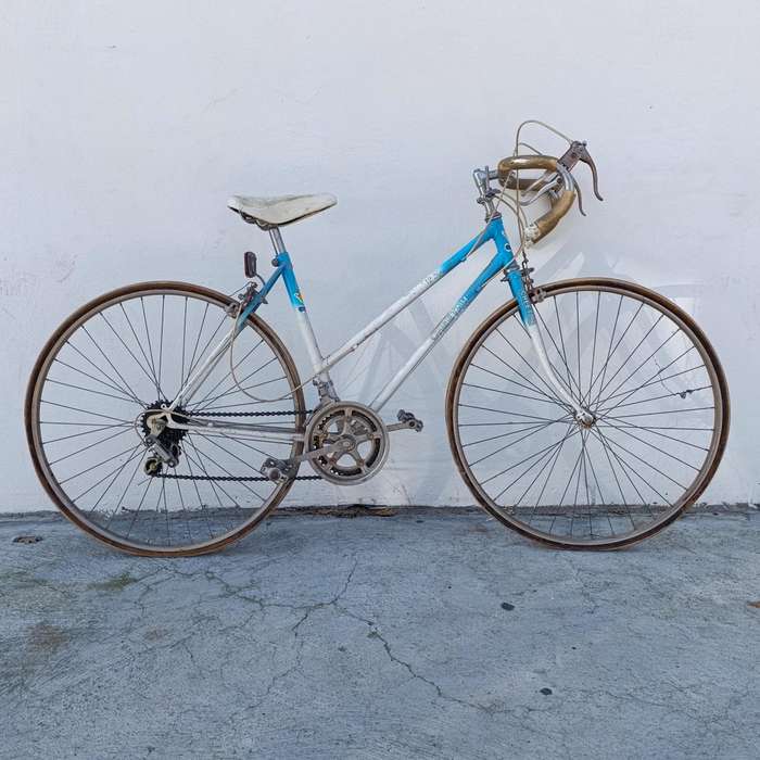 Vintage Cheetah 12-speed ladies road bicycle - Collection Only