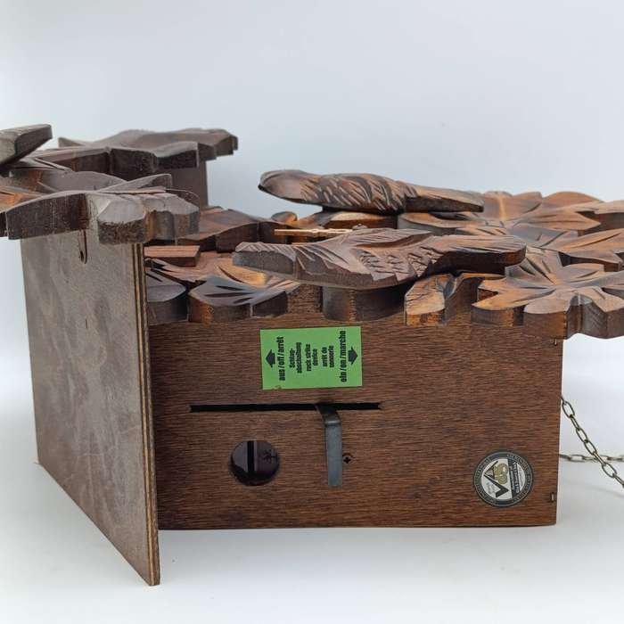 Beautiful Black Forest Cuckoo clock - working