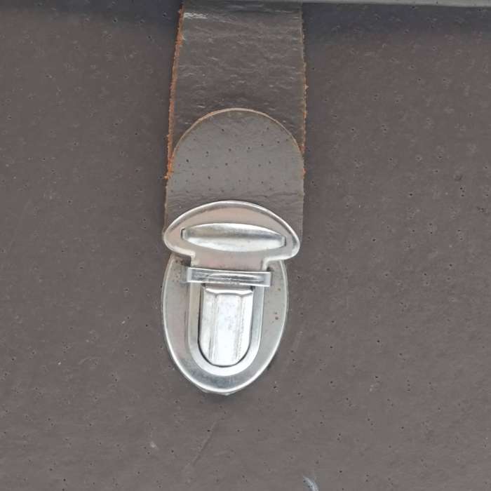 Vintage Safari 10x50 binoculars in case - lenses are clean