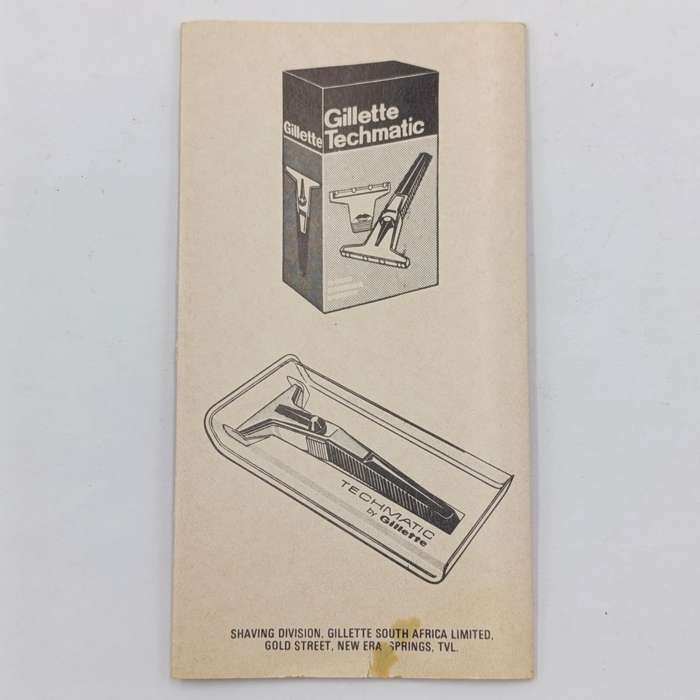 Vintage Gillette Techmatic razor with 7 extra cartridges
