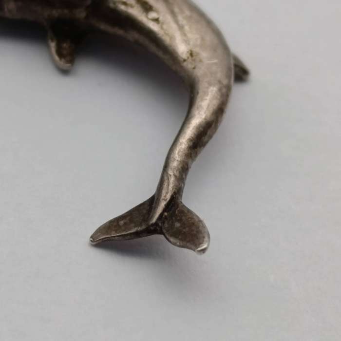 Sterling silver dolphin charm - weighs 2.7g