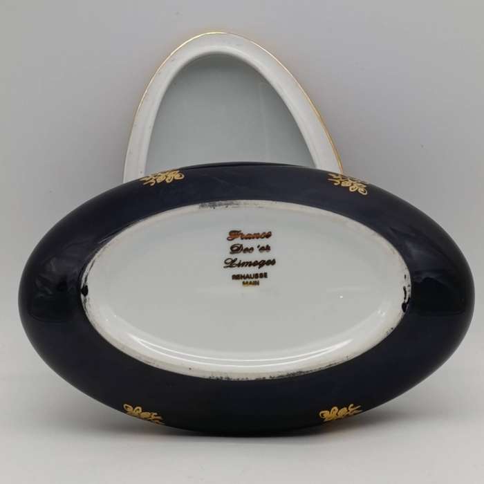 Beautiful vintage Limoges oval trinket holder with lid