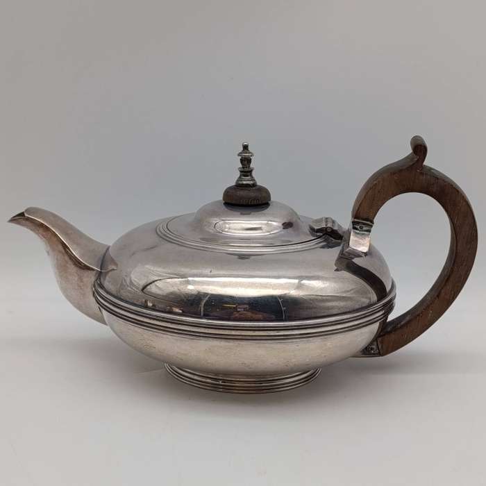 Vintage Mappin and Webb Arte Deco style, teapot, milk jug and sugar bowl