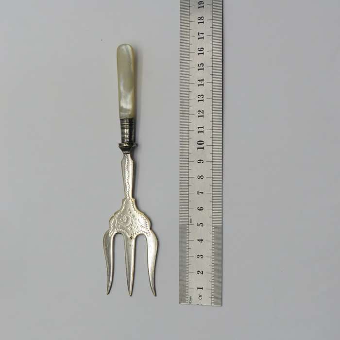 Vintage Silver-plated Cold meats serving fork - In original box