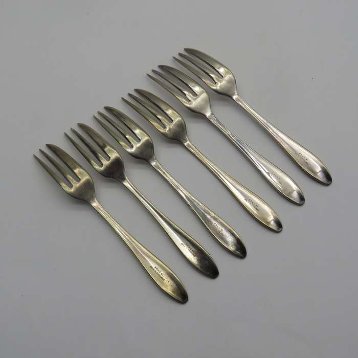 Set of 6 Cake Forks in original box