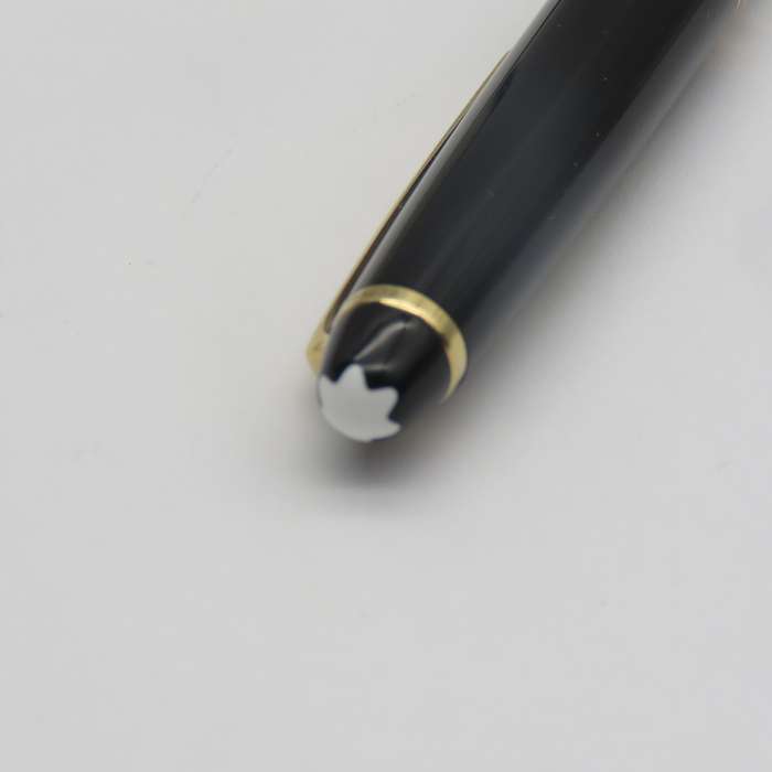 Mont Blanc Meisterstuck roller ball pen with Medi-Clinic 25 engraving in box with booklet