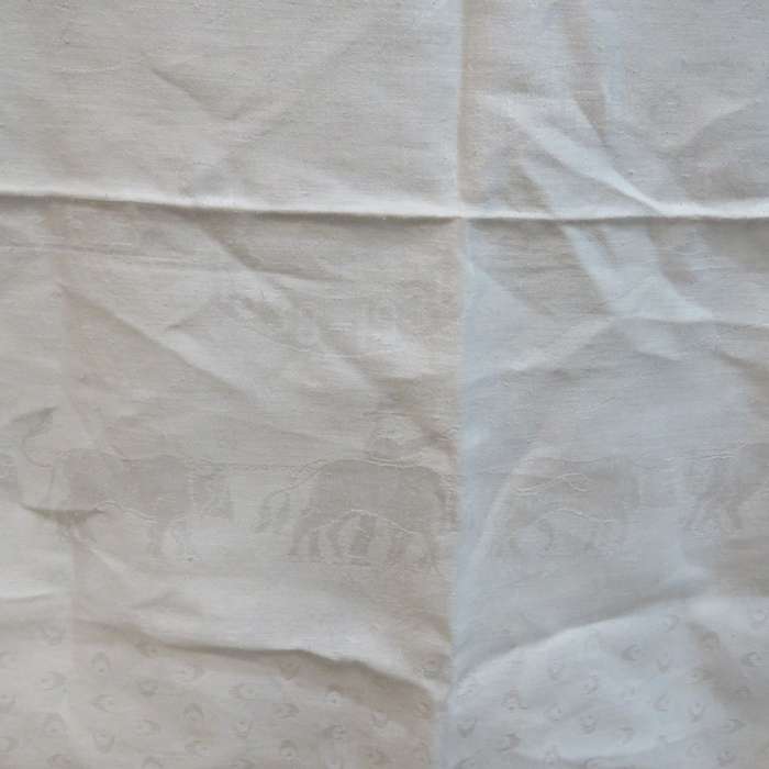 1838-1938 Centenary of the Great Trek ( Groot Trek) - Table cloth and 6 serviettes
