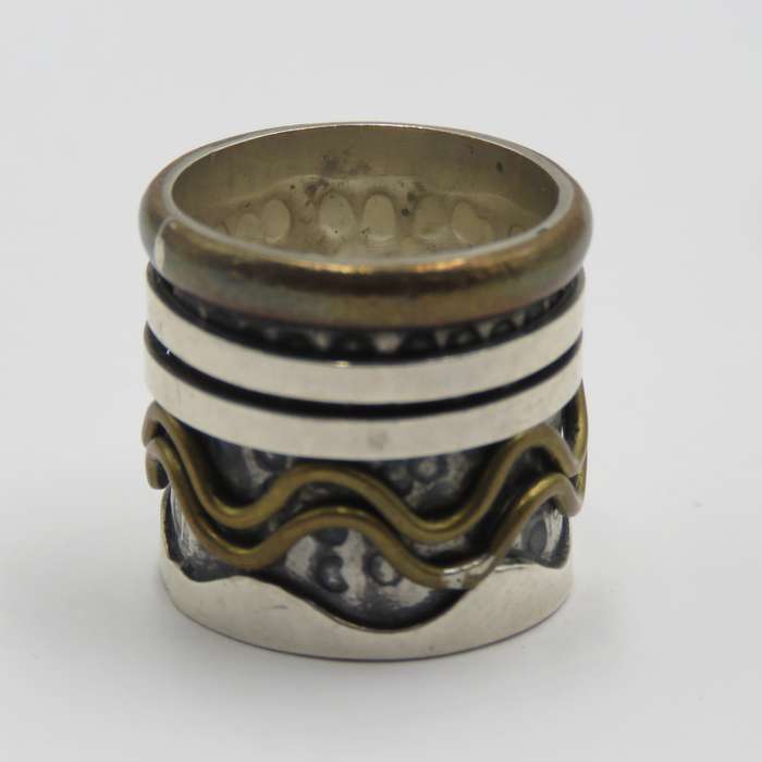Sterling silver rustic spinner ring - weighs 18.7g