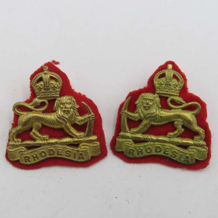 Pair of Southern Rhodesia staff corps collar badges
