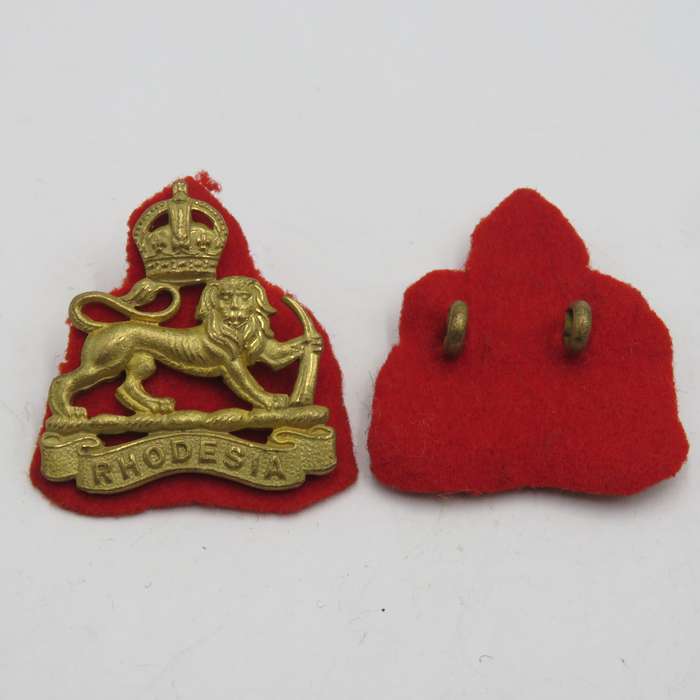 Pair of Southern Rhodesia staff corps collar badges