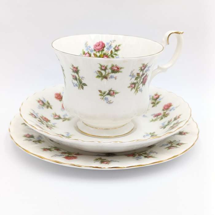 Royal Albert Winsome trio
