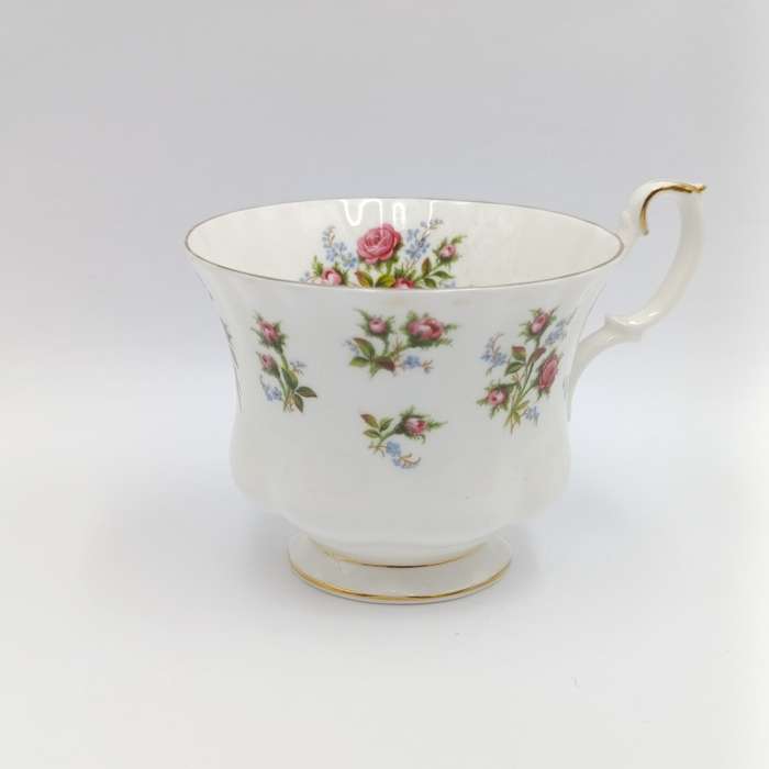 Royal Albert Winsome trio