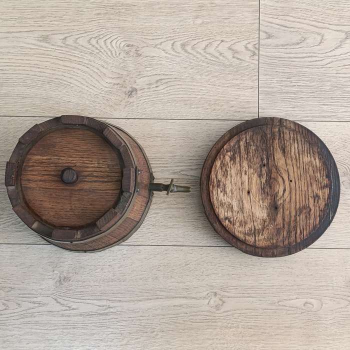 Vintage Castle shaped wooden wine barrel