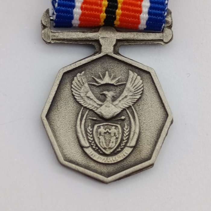 SANDF Tshumelo Ikatelaho medal plus miniature #2253