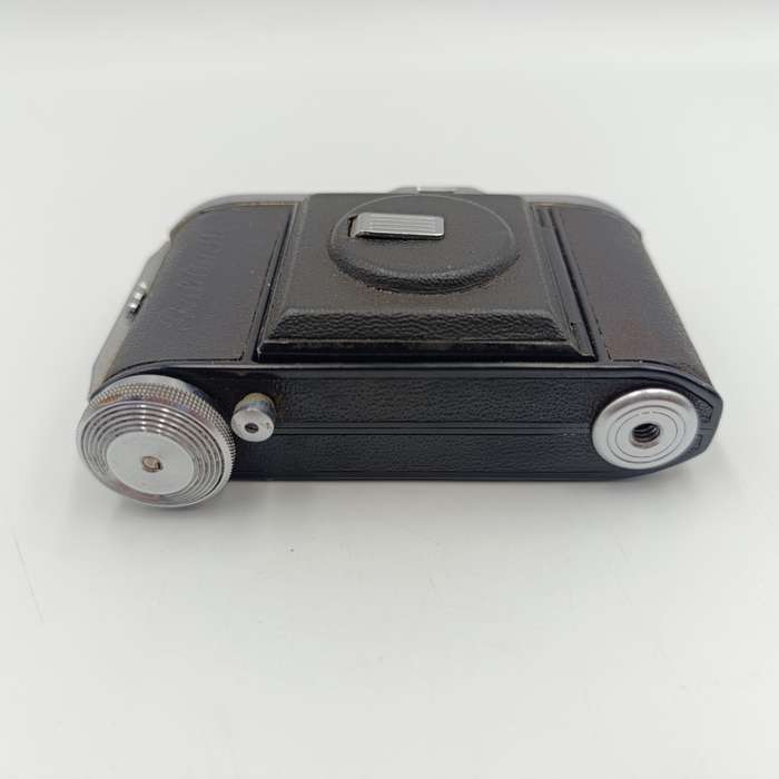 Vintage 1950`s Balda Baldinette 35mm camera with Baltar 1:2.9 / 50mm lens - top turning knob