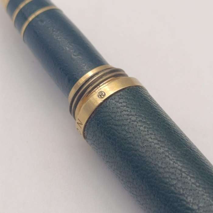 Louis Vuitton Green Doc rollerball pen - incorrect inner