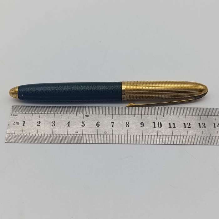Louis Vuitton Green Doc rollerball pen - incorrect inner