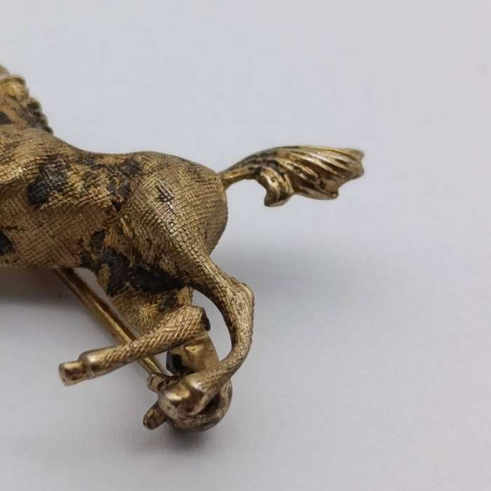 Vintage sterling silver horse brooch