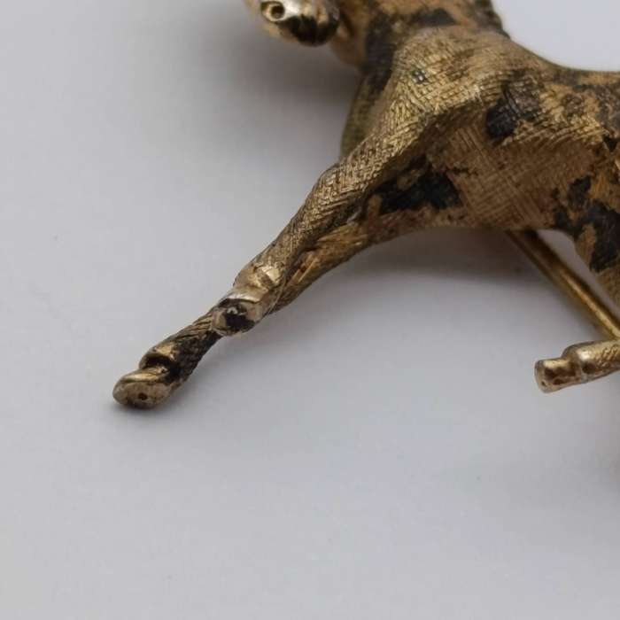 Vintage sterling silver horse brooch