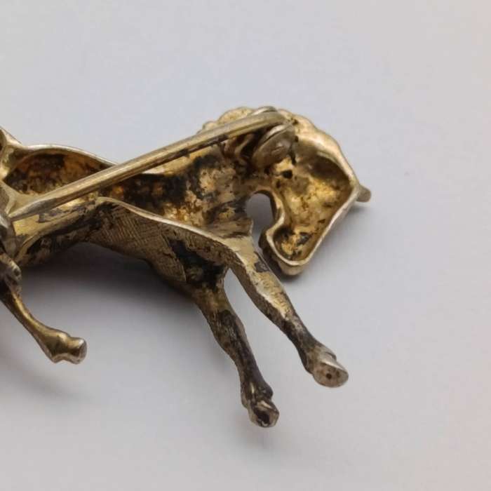 Vintage sterling silver horse brooch