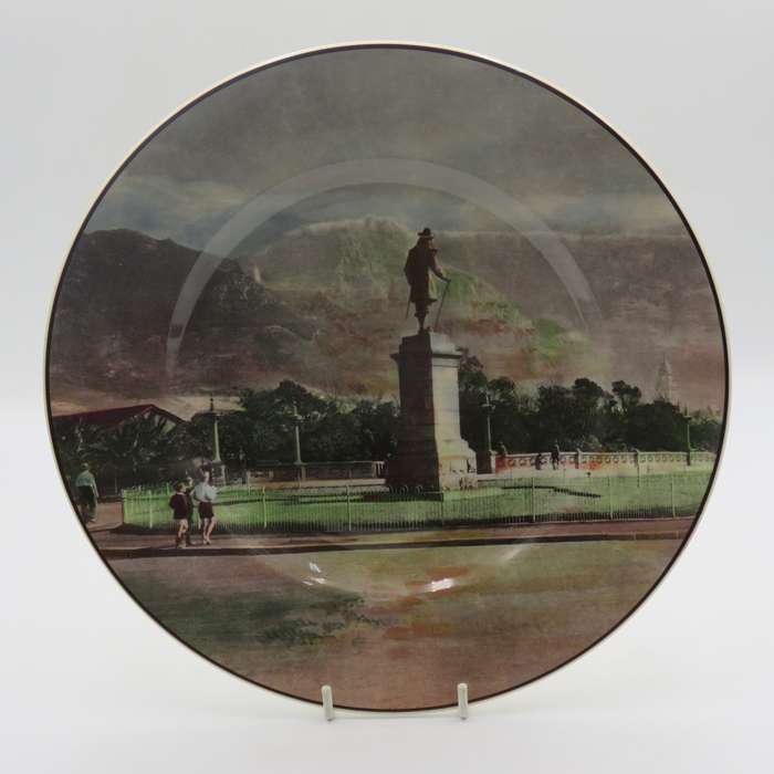 Royal Doulton Van Riebeeck Statue Cape Town - Africa Series porcelain plate