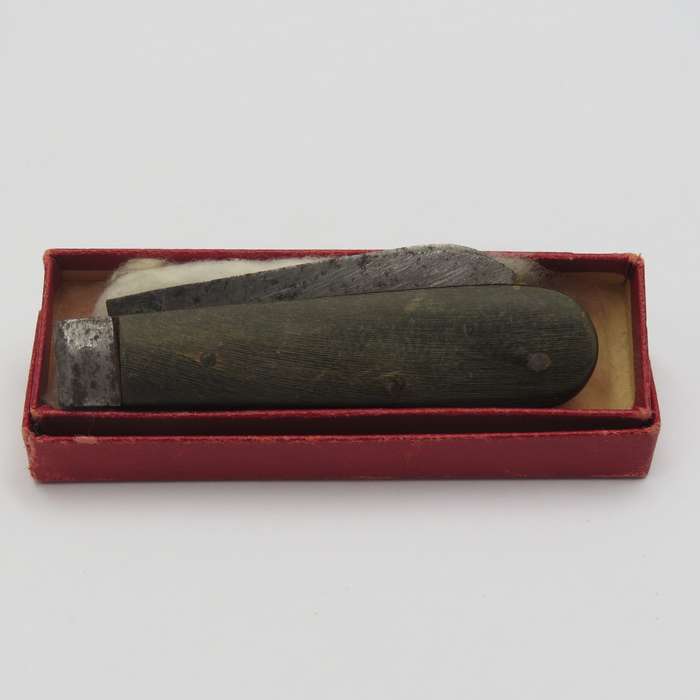 Vintage German Fernando Esser & CIA Solingen pocket knife with horn handle
