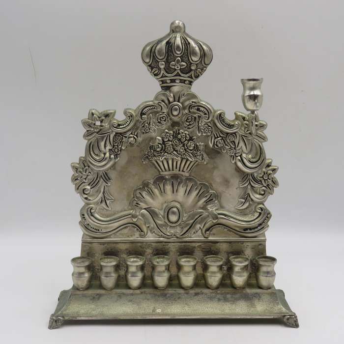 Vintage Hanukkah Menorah with 8 candles and Royal crown - including one shamash