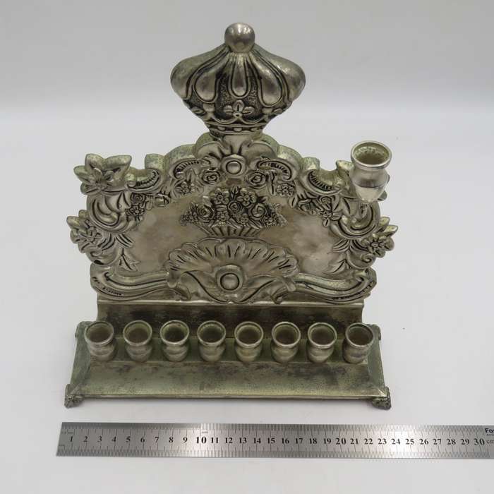 Vintage Hanukkah Menorah with 8 candles and Royal crown - including one shamash