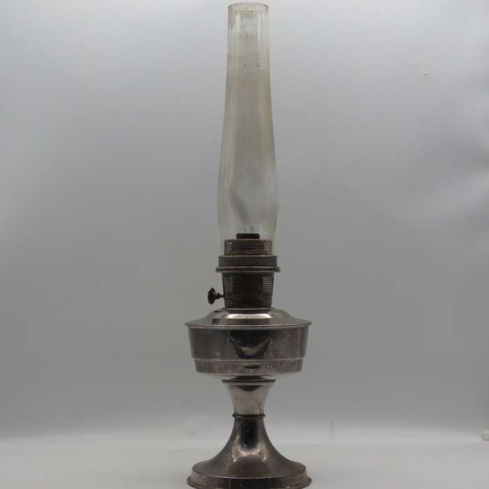 Vintage Aladdin No:23 Paraffin lamp with glass funnel