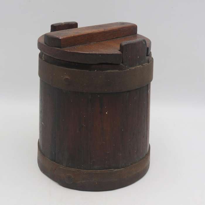 Vintage wooden pail bucket with lid