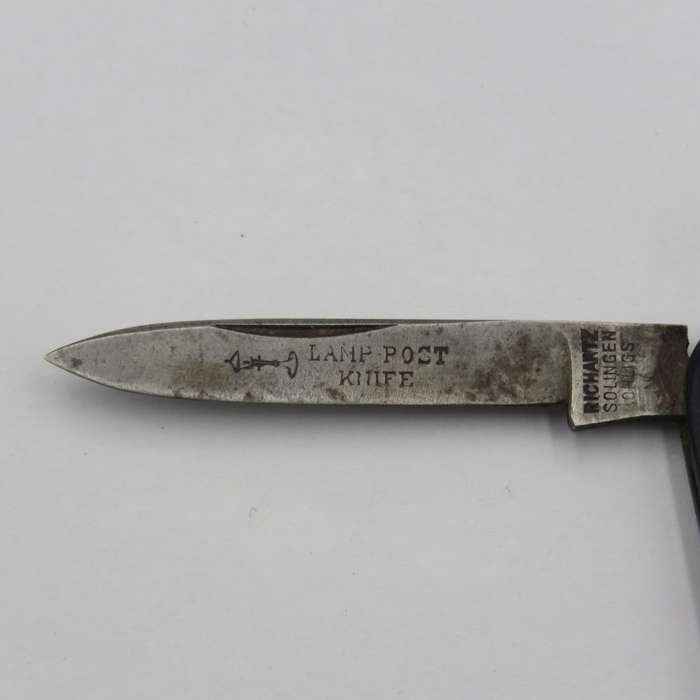Vintage Richards slimline pocket knife