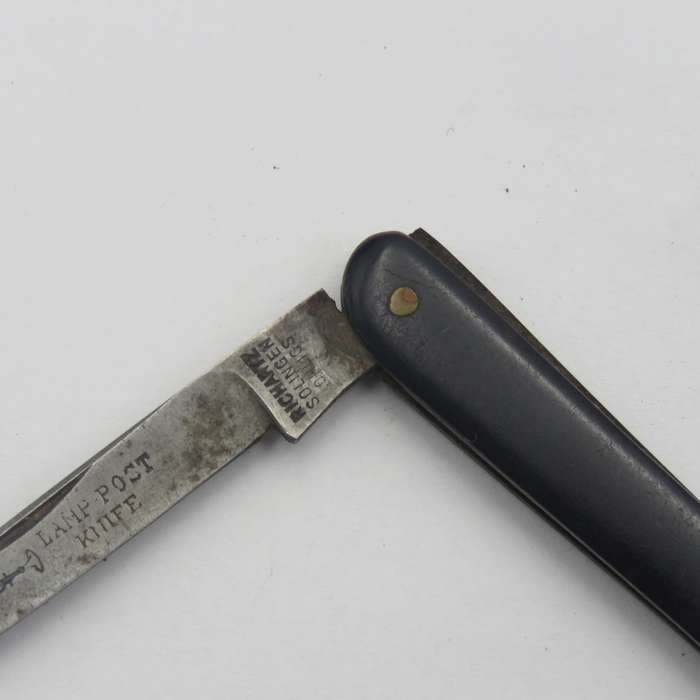 Vintage Richards slimline pocket knife