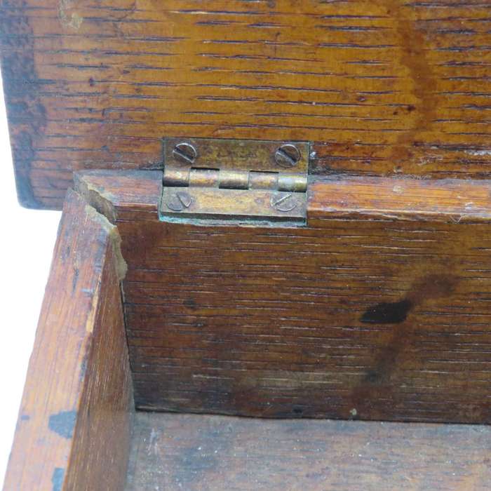 WW1 Royal Flying Corps wooden box of Captain Louis Fleeming Jenkin, M.C with his initials carved -