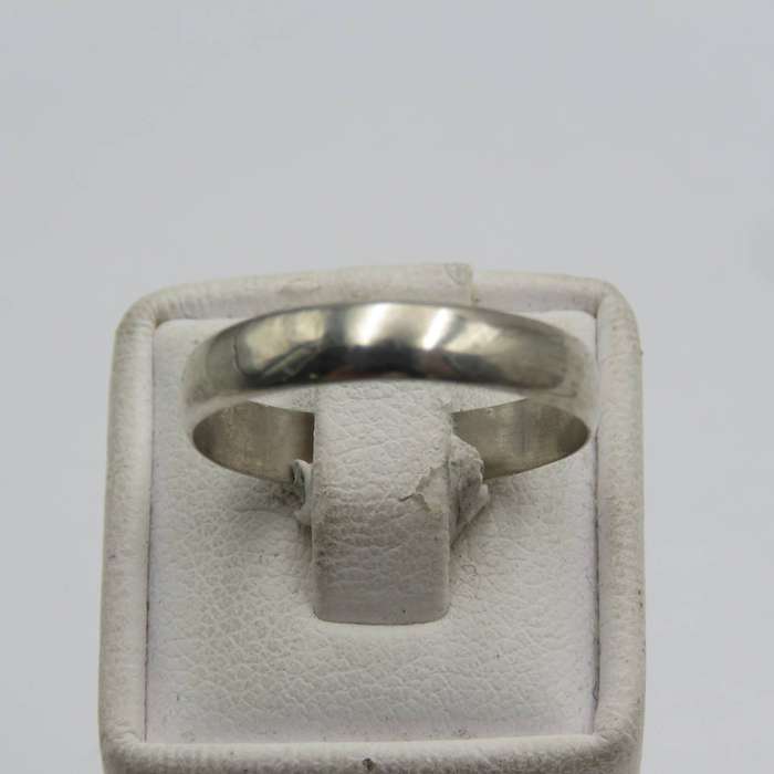 Sterling silver band ring - no stones - weighs 1.7g - size S