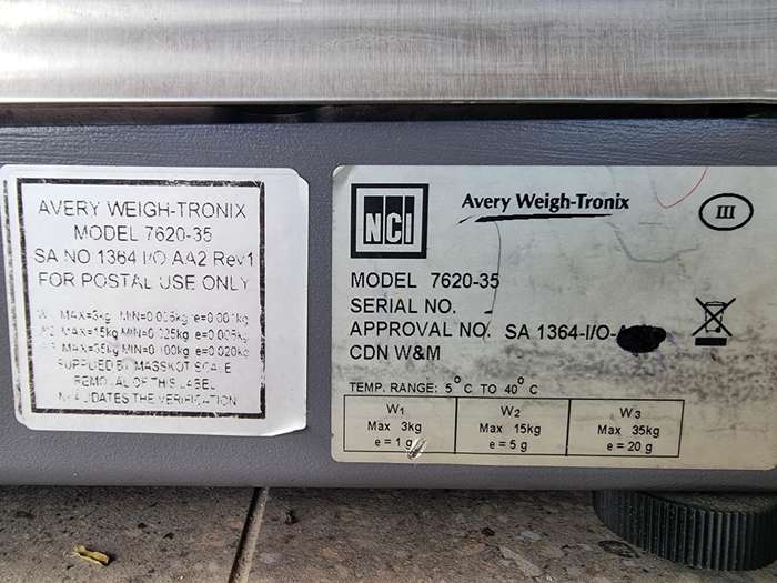Avery Scale With Display - Pole Mounted