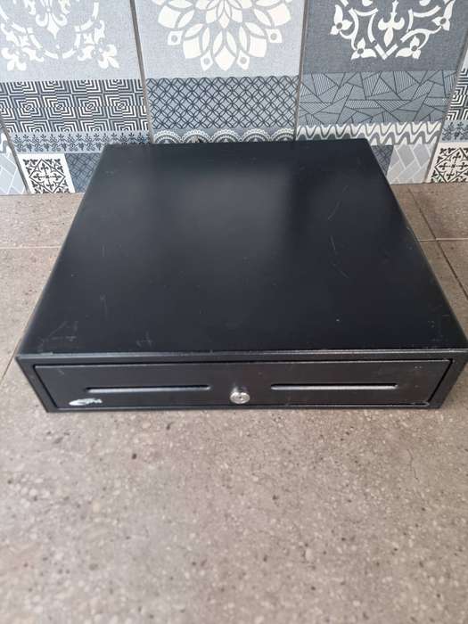 Cash drawer