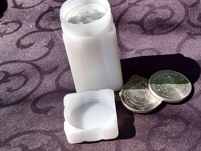 Tube Of 25 X FINE 999.9 Silver Krugerrand Coins \Year 2022 ( 999.9 Fine Silver.)