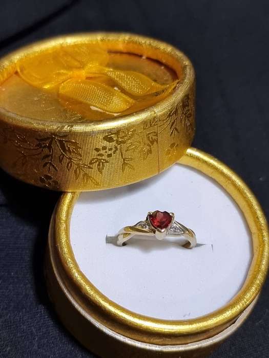 Heart Shaped Garnet 9CT Yellow Gold Ring. ( Genuine Gold.)