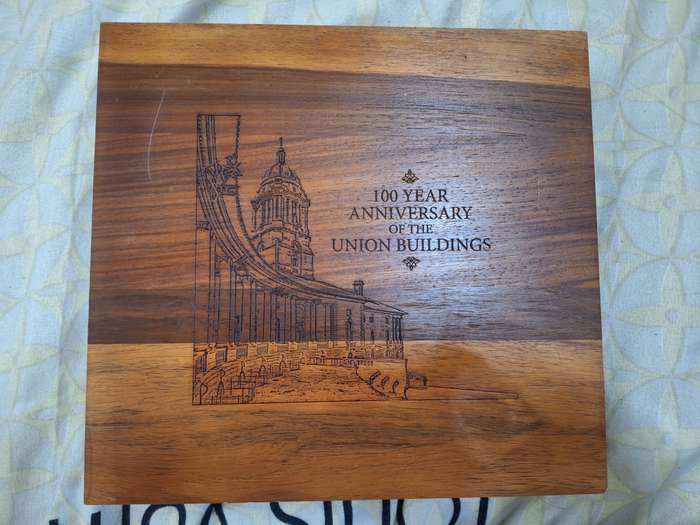 2013 100TH ANNIVERSARY OF THE UNION BUILDINGS SET
