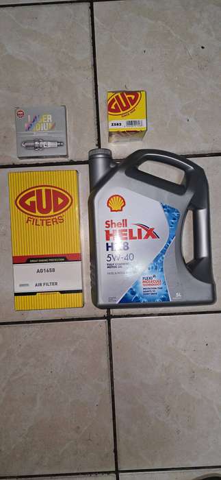 Toyota Yaris xs 1.5 Service Kit