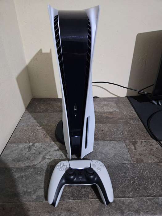 Sony PlayStation 5 Diskb Console