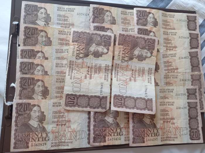 HUGE LOT OF USED DE JONGH BANK NOTES WITH GREAT BUY NOW OPTION. PLS READ