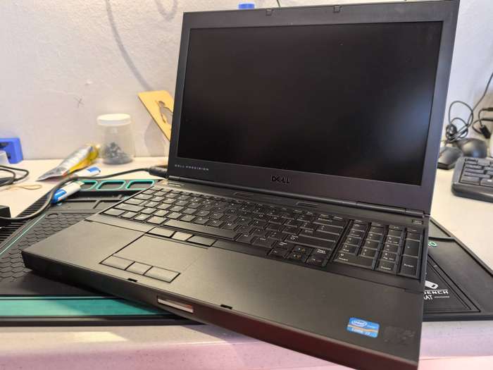 Dell Precision M4600, i7-2760QM, 8GB RAM, 256GB SSD, FHD, AMD FirePro M5950, Windows 10