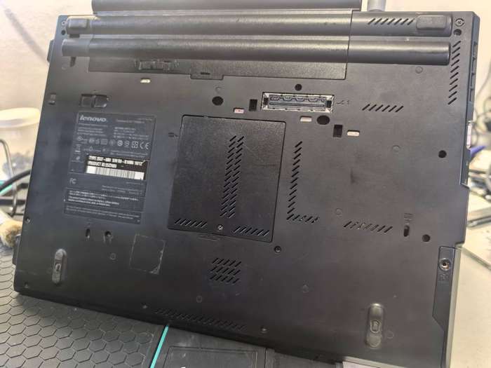Lenovo ThinkPad T410, i5-M520, 8GB RAM, 500GB HDD, DVD, HD