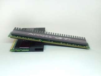 Walton Chaintech Intros APOGEE GT Triple-Channel DDR3 Memory Module Kits