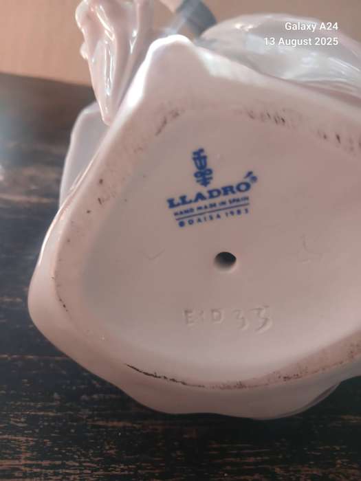 Lladro figurine "Evita"