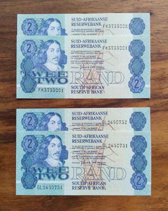 South Africa 2 sets consecutive number R2 Bank Notes. (001-002 / 731-732)