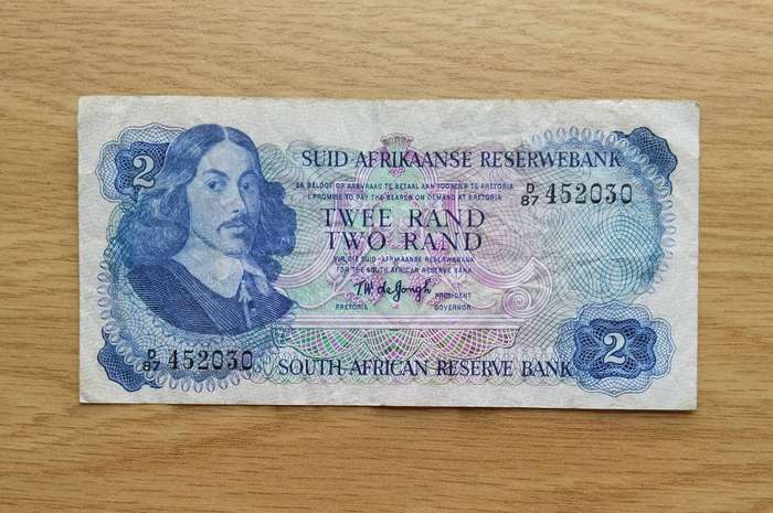 South African T.W. de Jongh Old R2 Bank Note. (030)